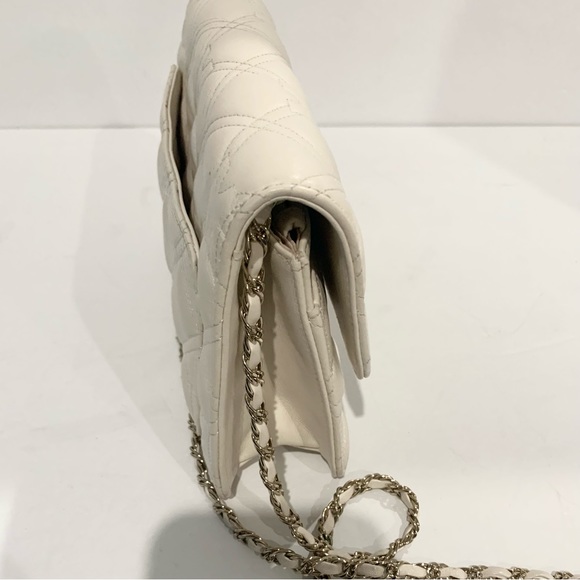 Metro City Sling Bag - Picture 11 of 11